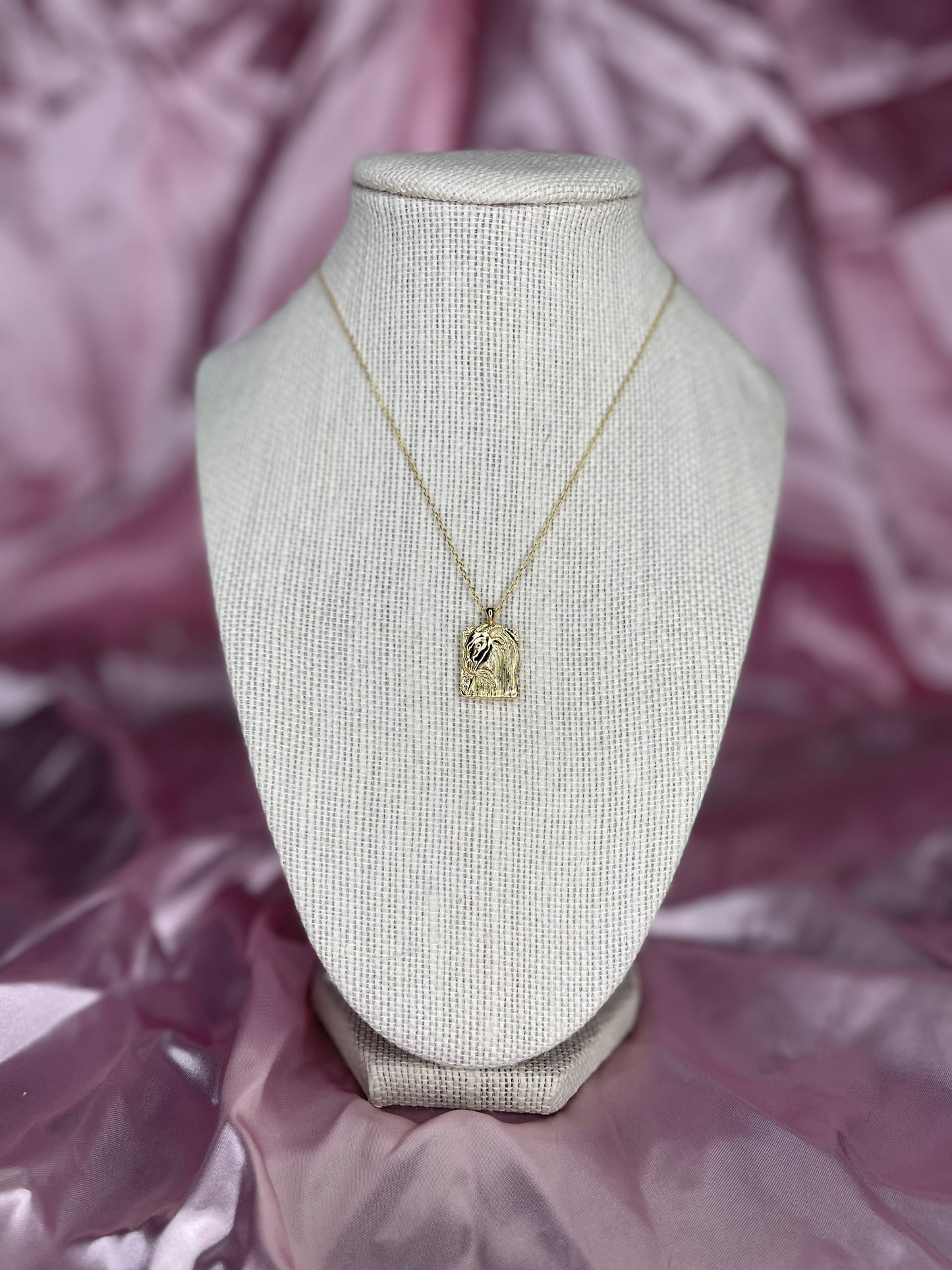 Zodiac Sign Necklace (CAPRICORN)